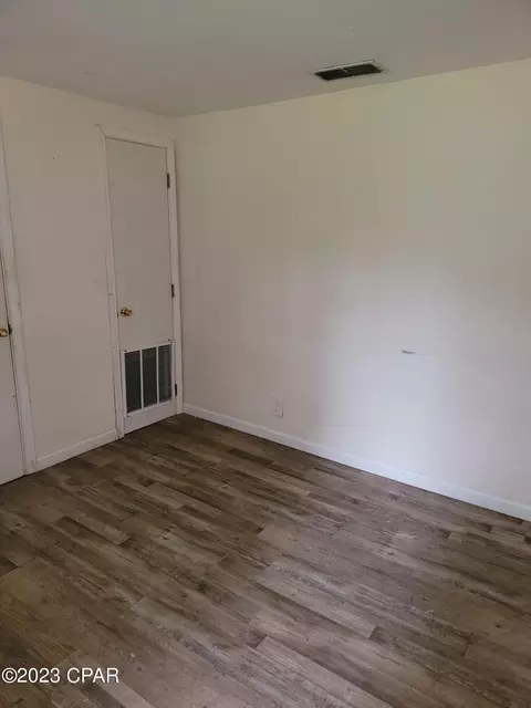 578 Main St, Chipley, FL 32428 photo 4