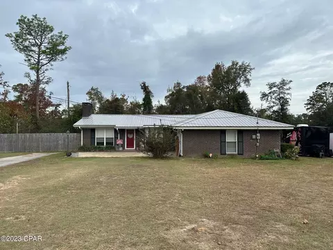3221 Peachtree Rd, Marianna, FL 32446