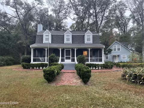 801 Dogwood Ln, Chipley, FL 32428