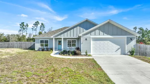 7102 Rebecca Blvd, Southport, FL 32409