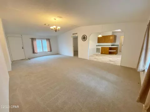 6499 Lovedale Rd, Bascom, FL 32423 photo 5