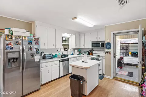 855 Earl St, Chipley, FL 32428 photo 10