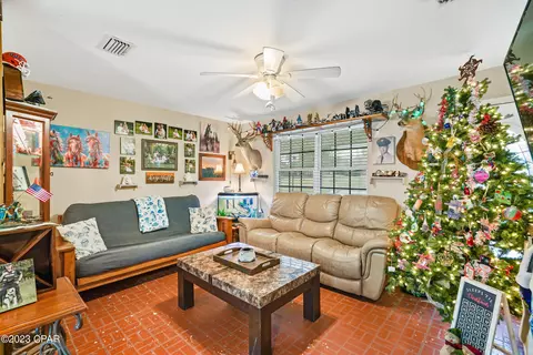 855 Earl St, Chipley, FL 32428 photo 3