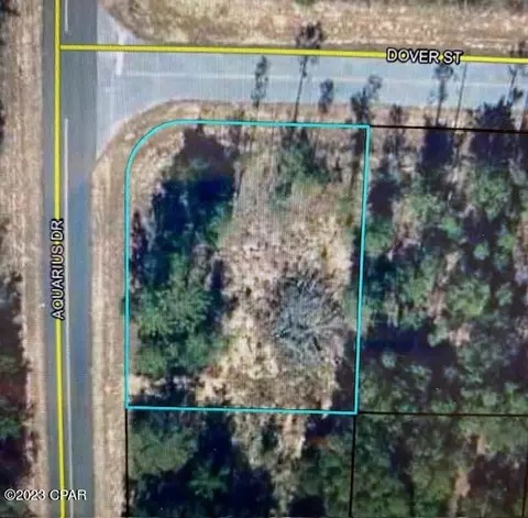 4113 Aquarius Dr, Chipley, FL 32428
