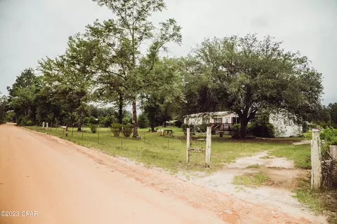 2726 Carter Cir, Chipley, FL 32428 photo 6