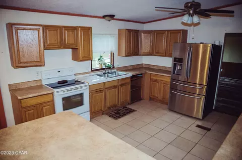 2726 Carter Cir, Chipley, FL 32428 photo 12