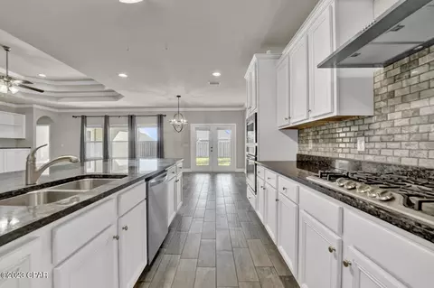 272 Lottie Loop, Freeport, FL 32439 photo 8