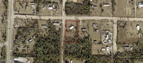 6334 Oakenshaw Dr, Youngstown, FL 32466