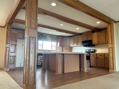 9509 Highway 2301, Youngstown, FL 32466