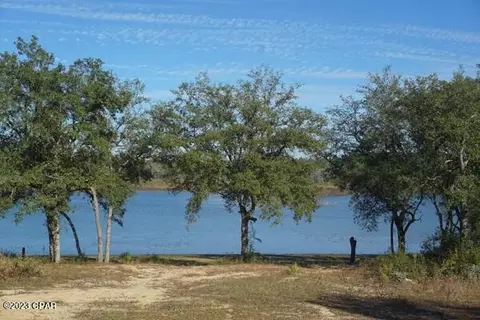 2894 River Lake Dr, Chipley, FL 32428