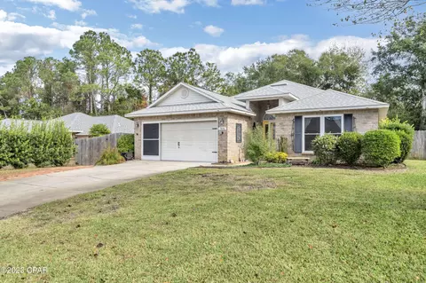 7896 Lola Cir, Navarre, FL 32566