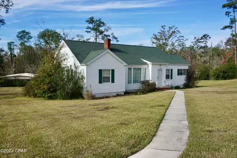1004 Poplar Rd, Chattahoochee, FL 32324