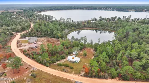 352 N Silver #LAKE, Marianna, FL 32448