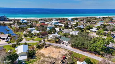 210 Chelsea Dr, Panama City Beach, FL 32413