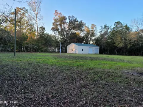 1581 Jackfish Ln, Chipley, FL 32428