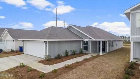 6611 Atkins Rd, Panama City, FL 32404