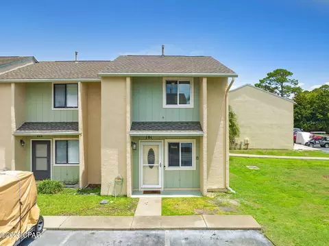 101 Tonya Ln, Panama City Beach, FL 32407