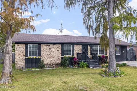 1811 Georgia Ct, Lynn Haven, FL 32444
