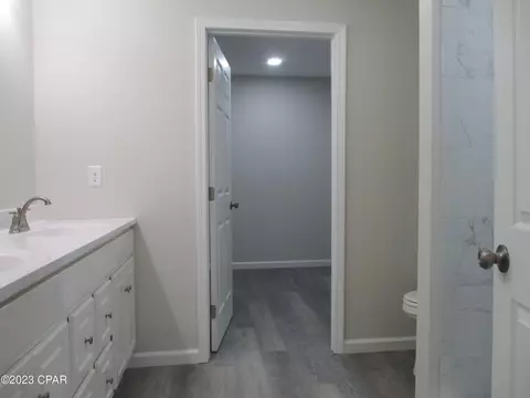 4064 Yorkshire Dr, Chipley, FL 32428 photo 9