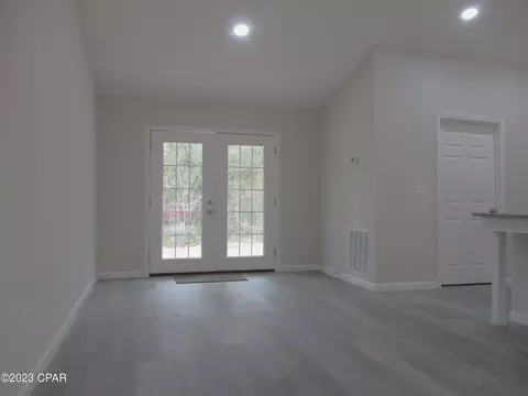 4064 Yorkshire Dr, Chipley, FL 32428 photo 7