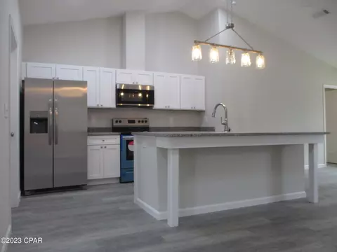 4064 Yorkshire Dr, Chipley, FL 32428 photo 5