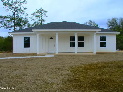 4064 Yorkshire Dr, Chipley, FL 32428 photo 3