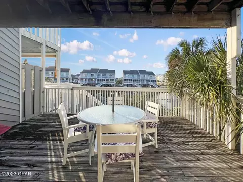 147 Parkside Cir, Port St Joe, FL 32456