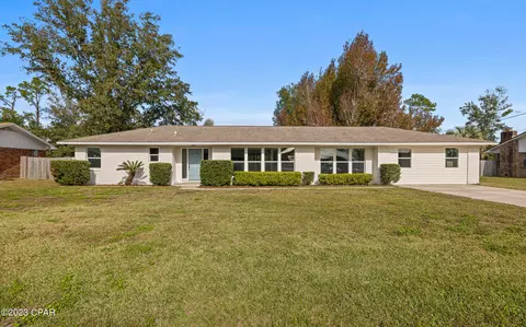 4214 Northshore Rd, Lynn Haven, FL 32444
