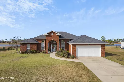 7523 Nautical Ct, Southport, FL 32409