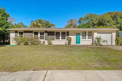 343 NE Hollywood Blvd, Fort Walton Beach, FL 32548