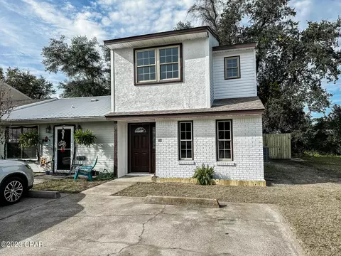 112 Parker Village Cir, Panama City, FL 32404