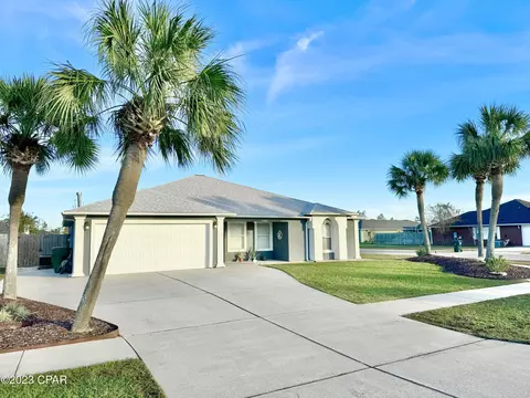 1711 Scarlett Blvd, Lynn Haven, FL 32444