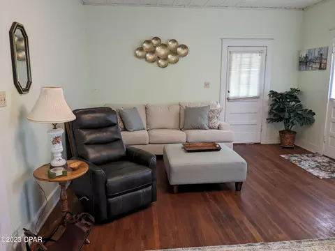 659 2nd St, Chipley, FL 32428 photo 9
