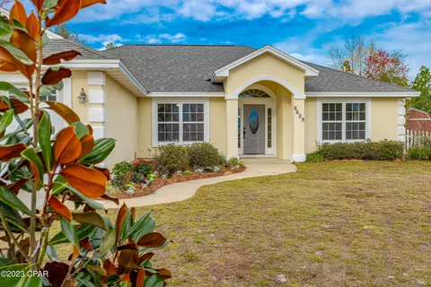 8609 Wood Cir, Panama City, FL 32404