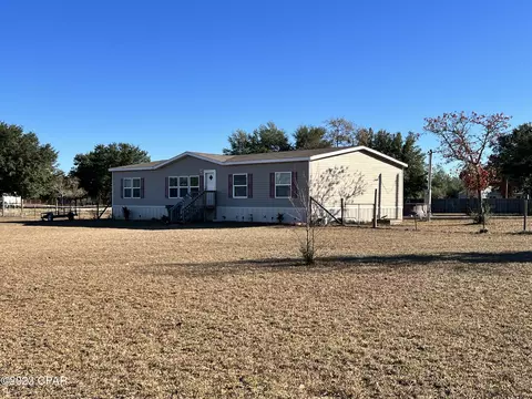 2563 Rosa Ln, Alford, FL 32420