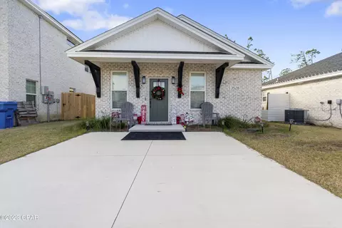 3528 Mill Point Cv, Panama City, FL 32404