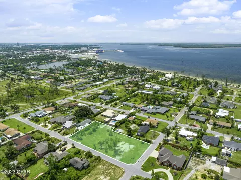 912 Degama Ave, Panama City, FL 32401