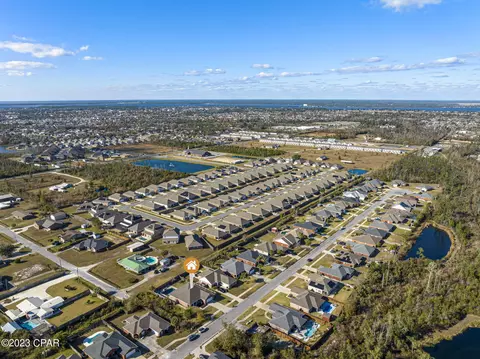 2318 Camryns Xing, Panama City, FL 32405