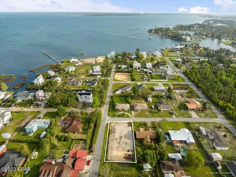 3727 W 27th St, Panama City, FL 32405
