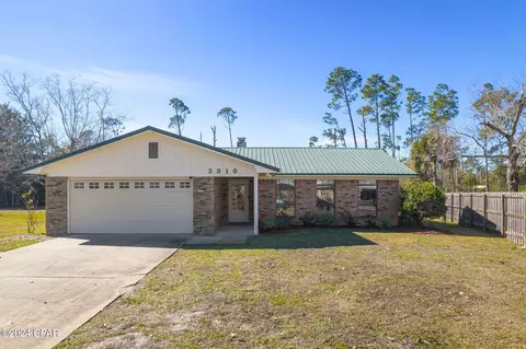 2310 Bell Cir, Lynn Haven, FL 32444