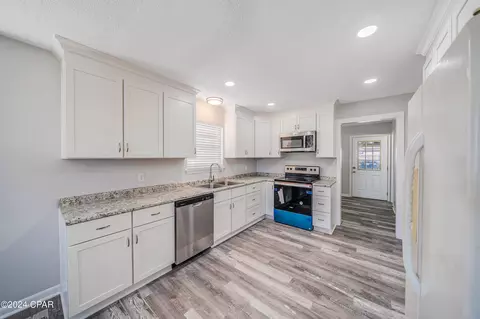 2814 Gordon St, Panama City, FL 32405