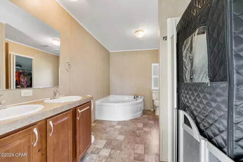 2624 Front St, Cottondale, FL 32431 photo 4