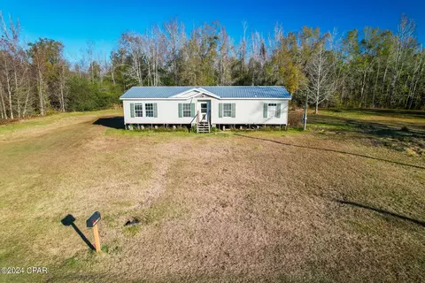 2624 Front St, Cottondale, FL 32431