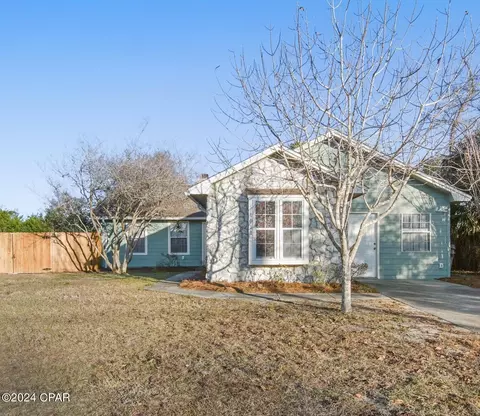 1011 Arkansas Ave, Lynn Haven, FL 32444