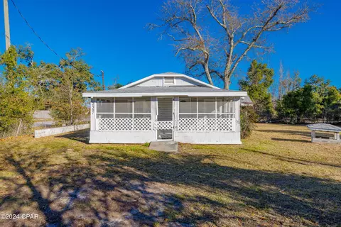 2301 E 9th St, Panama City, FL 32401