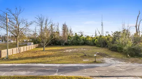 2328 E 19th Pl, Panama City, FL 32405