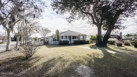 122 N Cove Blvd, Panama City, FL 32401