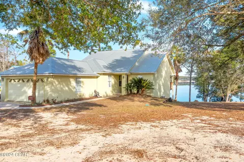 4001 Crystal Lake Dr, Chipley, FL 32428