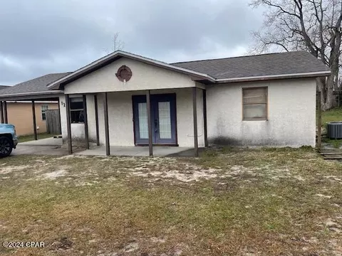 111 Circle Dr, Panama City Beach, FL 32413