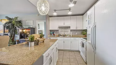 9860 S Thomas 211 Dr #211, Panama City Beach, FL 32408